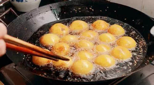 广东人嘅新年,都系从办年货开始 广东人嘅新年,都系从办年货开始