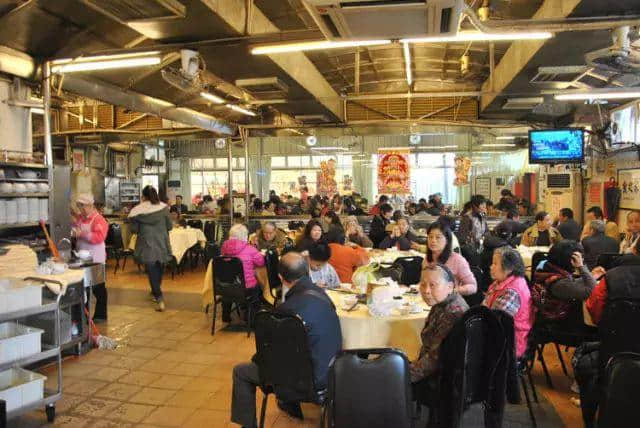 你阿爷嘅阿爷,去开边度饮茶? 你阿爷嘅阿爷,去开边度饮茶?