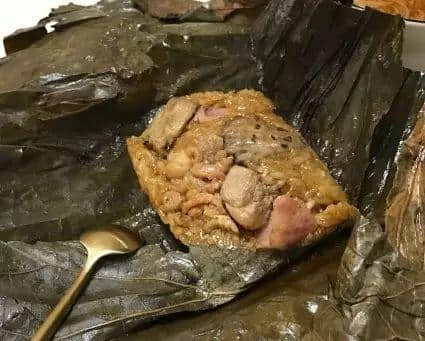 人生就好似拆糯米鸡咁,你永远唔知入边系咩 人生就好似拆糯米鸡咁,你永远唔知入边系咩