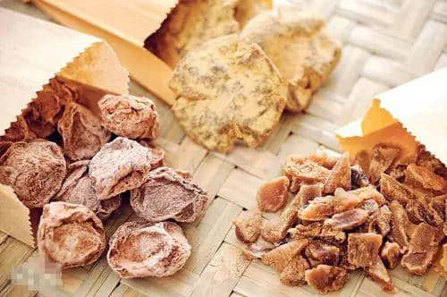 那些年士多架上嘅「口立湿」 那些年士多架上嘅「口立湿」