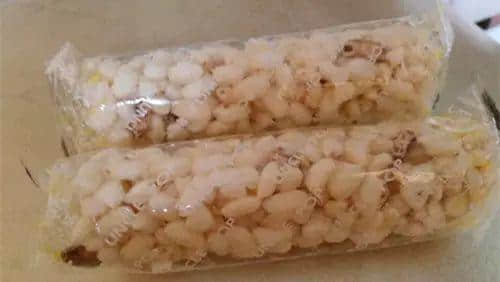 那些年士多架上嘅「口立湿」 那些年士多架上嘅「口立湿」