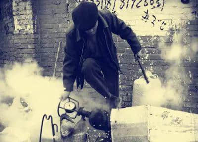 那些年士多架上嘅「口立湿」 那些年士多架上嘅「口立湿」