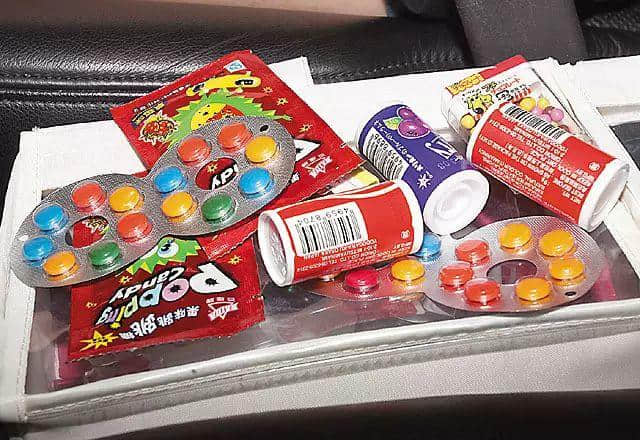 那些年士多架上嘅「口立湿」 那些年士多架上嘅「口立湿」