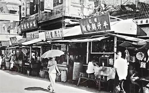 你食嘅究竟系「大牌档」定「大排档」? 你食嘅究竟系「大牌档」定「大排档」?