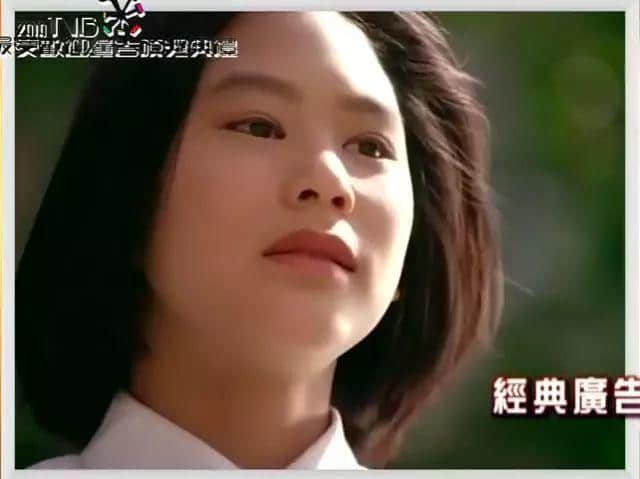 “乜咁啱嘅”,原来我哋都系睇「阳光柠檬茶」广告长大 “乜咁啱嘅”,原来我哋都系睇「阳光柠檬茶」广告长大