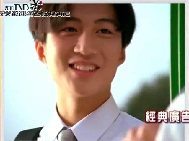 “乜咁啱嘅”,原来我哋都系睇「阳光柠檬茶」广告长大 “乜咁啱嘅”,原来我哋都系睇「阳光柠檬茶」广告长大