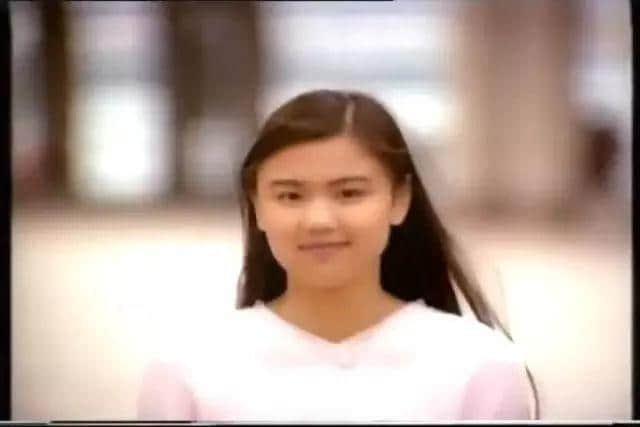 “乜咁啱嘅”,原来我哋都系睇「阳光柠檬茶」广告长大 “乜咁啱嘅”,原来我哋都系睇「阳光柠檬茶」广告长大