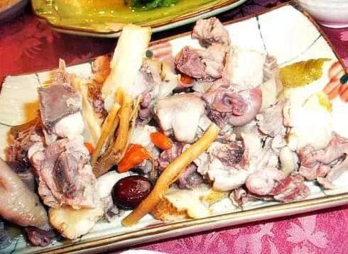 少女的鲜花,阿妈的汤渣 少女的鲜花,阿妈的汤渣