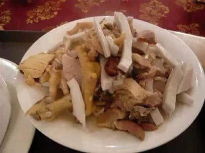 一碗汤渣,睇得出你属唔属于呢个家 一碗汤渣,睇得出你属唔属于呢个家