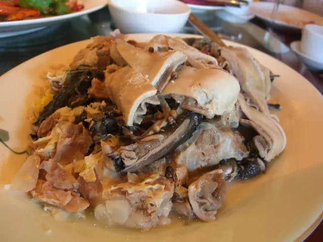 一碗汤渣,睇得出你属唔属于呢个家 一碗汤渣,睇得出你属唔属于呢个家