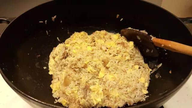 一碗汤渣,睇得出你属唔属于呢个家 一碗汤渣,睇得出你属唔属于呢个家