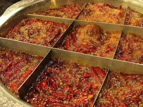 “唔使加辣了,唔该!” “唔使加辣了,唔该!”