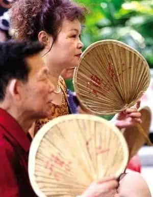 廿年前嘅消暑方法,有几多坚持到依家? 廿年前嘅消暑方法,有几多坚持到依家?