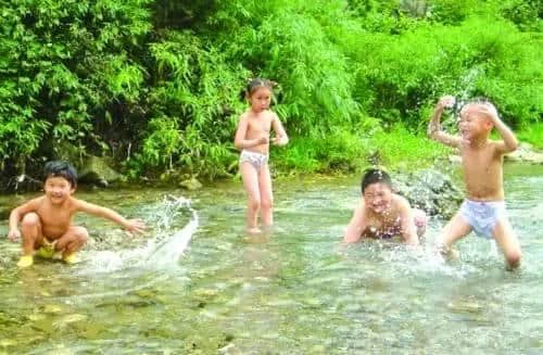 廿年前嘅消暑方法,有几多坚持到依家? 廿年前嘅消暑方法,有几多坚持到依家?