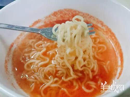 广东人最大成就:将两蚊即食面煮成三星米其林 广东人最大成就:将两蚊即食面煮成三星米其林