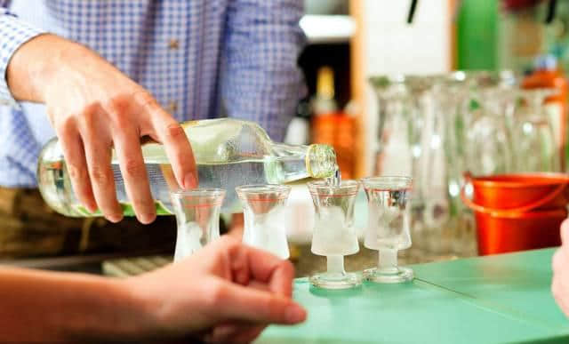 连肥猪肉都可以酿酒,广东人嘅脑洞我写100个服字 连肥猪肉都可以酿酒,广东人嘅脑洞我写100个服字