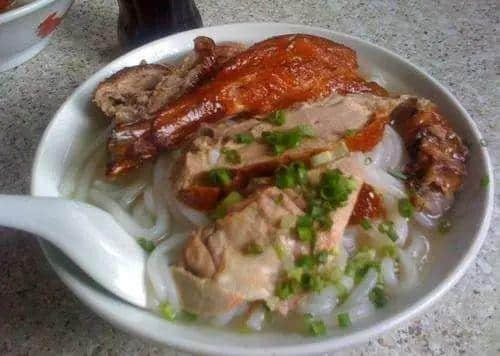 你饿唔饿啊？带你去食碗濑粉！