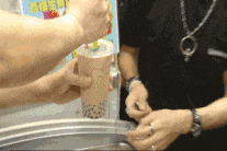 我与周杰伦的共通点:大家都是被奶茶毁掉的年轻一代 我与周杰伦的共通点:大家都是被奶茶毁掉的年轻一代