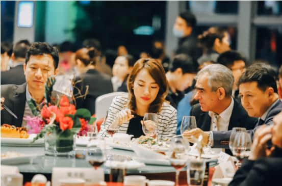 2017年度广州日报大洋网星级品牌推荐盛典颁奖礼圆满落幕 2017年度广州日报大洋网星级品牌推荐盛典颁奖礼圆满落幕