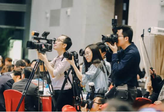 2017年度广州日报大洋网星级品牌推荐盛典颁奖礼圆满落幕 2017年度广州日报大洋网星级品牌推荐盛典颁奖礼圆满落幕