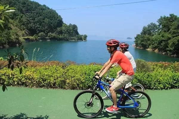 人均88元承包高颜值别墅！泡温泉+烧烤+麻将+唱k+开趴…2天1夜high翻天！