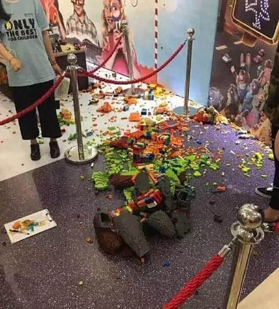 冇家教嘅“熊孩子”真系可以为所欲为?吔蕉啦你! 冇家教嘅“熊孩子”真系可以为所欲为?吔蕉啦你!