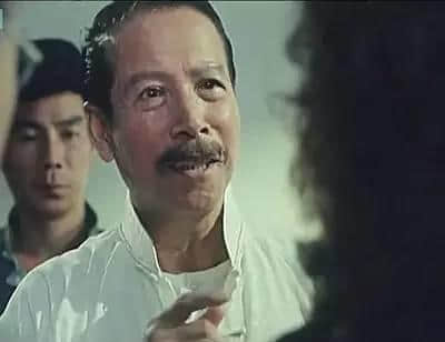 我系十足十嘅广州人,广州话系我嘅生产工具 我系十足十嘅广州人,广州话系我嘅生产工具