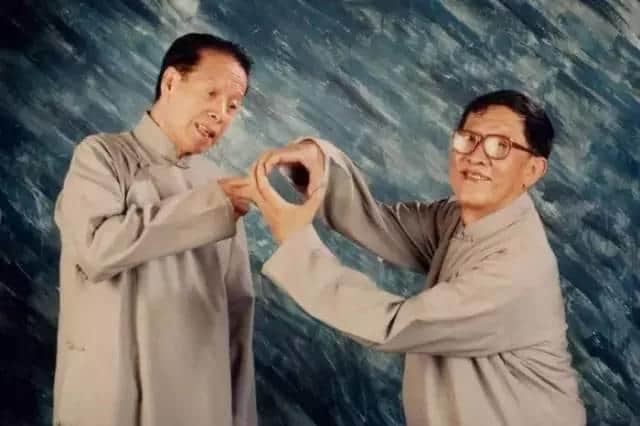 我系十足十嘅广州人,广州话系我嘅生产工具 我系十足十嘅广州人,广州话系我嘅生产工具