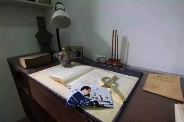 我系十足十嘅广州人,广州话系我嘅生产工具 我系十足十嘅广州人,广州话系我嘅生产工具