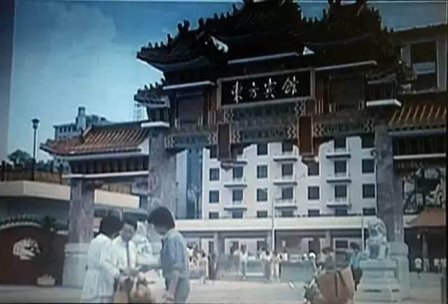 呢部系最早期嘅关于广州青年嘅电影，100%取景于广州！