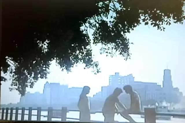 呢部系最早期嘅关于广州青年嘅电影,100%取景于广州! 呢部系最早期嘅关于广州青年嘅电影,100%取景于广州!