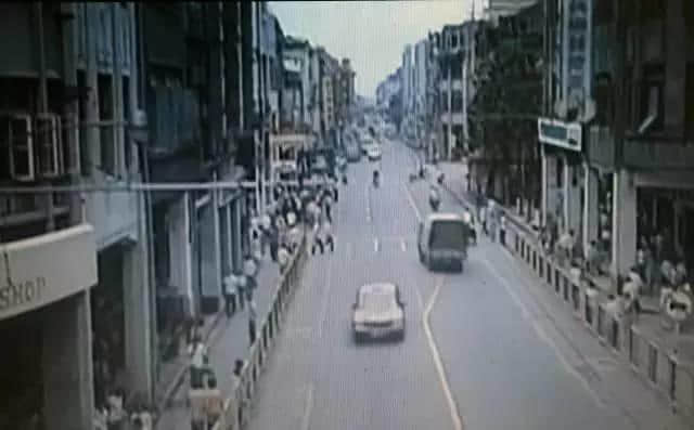 呢部系最早期嘅关于广州青年嘅电影，100%取景于广州！