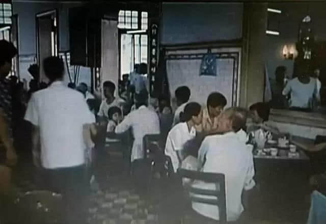 呢部系最早期嘅关于广州青年嘅电影,100%取景于广州! 呢部系最早期嘅关于广州青年嘅电影,100%取景于广州!