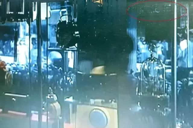 呢部系最早期嘅关于广州青年嘅电影，100%取景于广州！