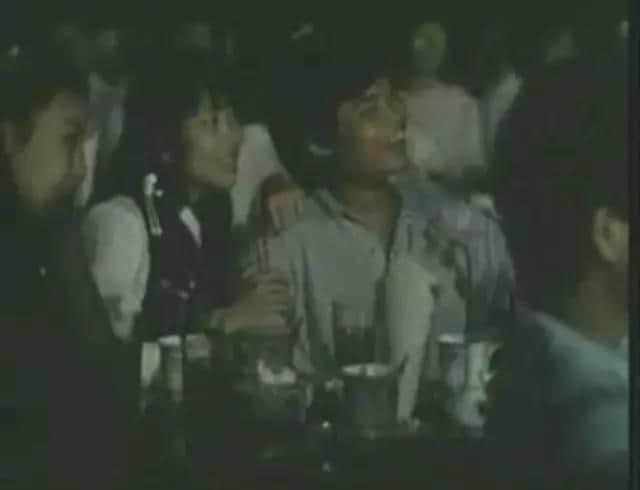 呢部系最早期嘅关于广州青年嘅电影,100%取景于广州! 呢部系最早期嘅关于广州青年嘅电影,100%取景于广州!