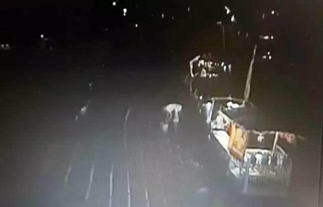 呢部系最早期嘅关于广州青年嘅电影,100%取景于广州! 呢部系最早期嘅关于广州青年嘅电影,100%取景于广州!