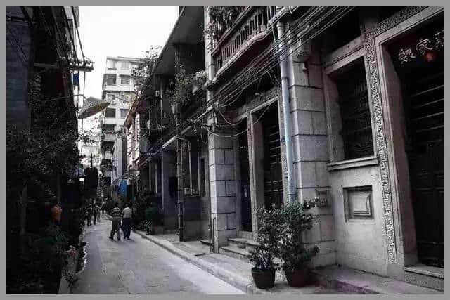 没落嘅唔单止系西关大屋时代,仲有背后嘅故事…… 没落嘅唔单止系西关大屋时代,仲有背后嘅故事……