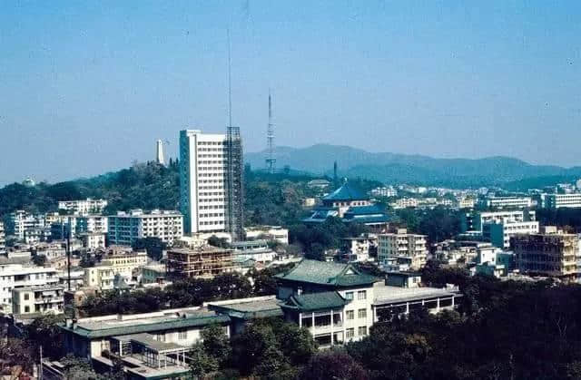 一九八四 · 我想睇睇当时嘅广州