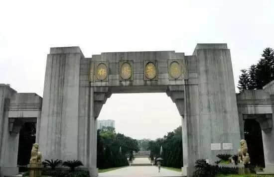 呢句粤语改变咗一段历史,有豪情有惋惜! 呢句粤语改变咗一段历史,有豪情有惋惜!