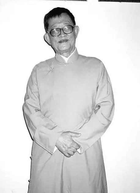 “讲古大师”林兆明年轻时扮演369嘅珍贵影像,你睇过未? “讲古大师”林兆明年轻时扮演369嘅珍贵影像,你睇过未?