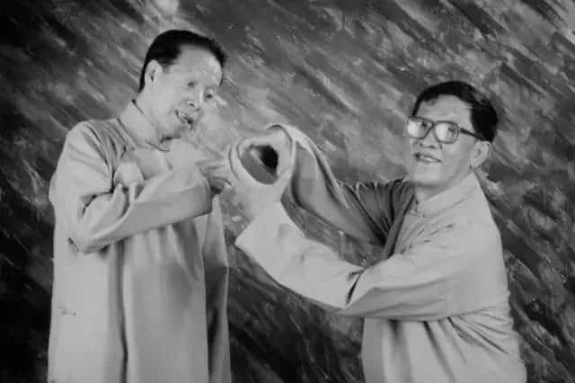 “讲古大师”林兆明年轻时扮演369嘅珍贵影像,你睇过未? “讲古大师”林兆明年轻时扮演369嘅珍贵影像,你睇过未?