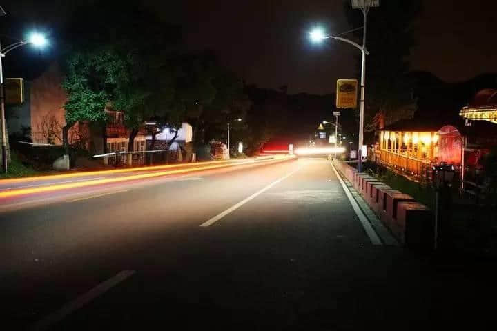 有冇惗过究竟「静鸡鸡」静啲定系「静静鸡」静啲？