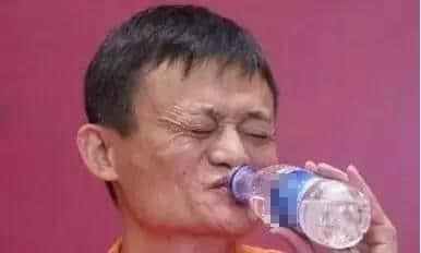 包呕血嘅办公室规定，睇下你公司有冇 ?