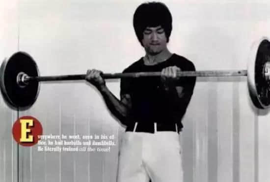 全世界都知道李小龙劲抽,佢究竟劲喺边? 全世界都知道李小龙劲抽,佢究竟劲喺边?