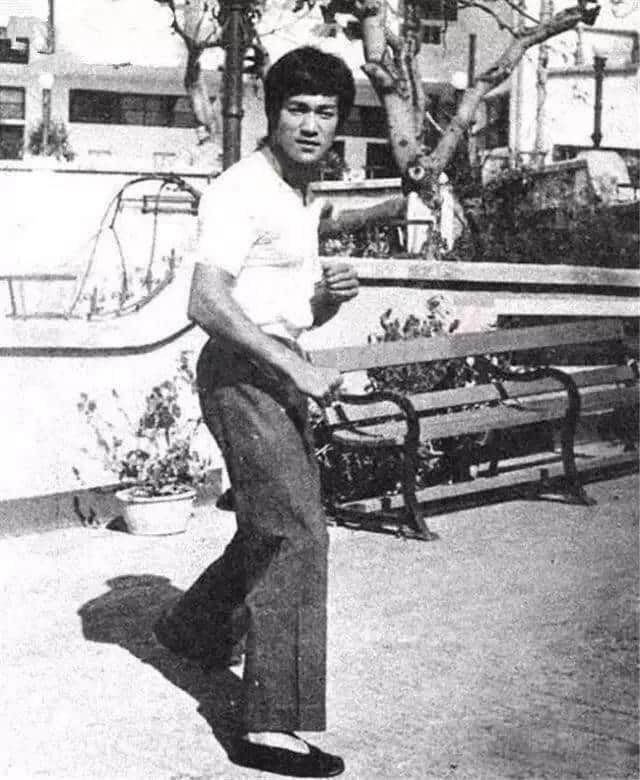 全世界都知道李小龙劲抽,佢究竟劲喺边? 全世界都知道李小龙劲抽,佢究竟劲喺边?