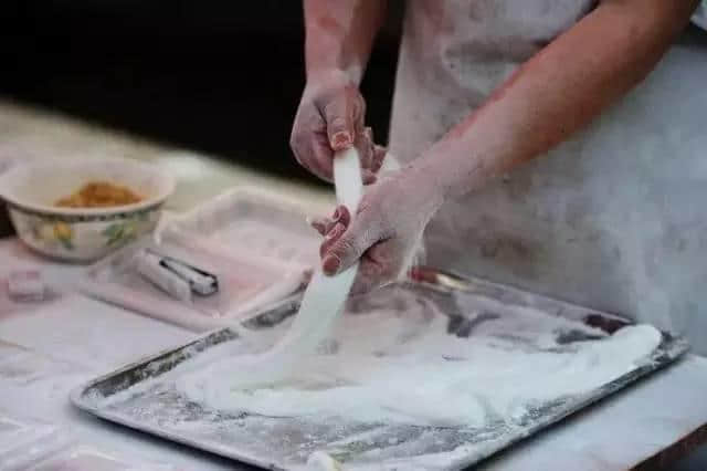 广州要留住嘅太多,那些消失嘅老手艺、叫卖声、地标…… 广州要留住嘅太多,那些消失嘅老手艺、叫卖声、地标……