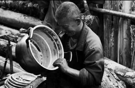 广州要留住嘅太多,那些消失嘅老手艺、叫卖声、地标…… 广州要留住嘅太多,那些消失嘅老手艺、叫卖声、地标……