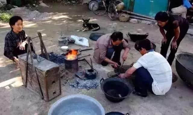 广州要留住嘅太多,那些消失嘅老手艺、叫卖声、地标…… 广州要留住嘅太多,那些消失嘅老手艺、叫卖声、地标……