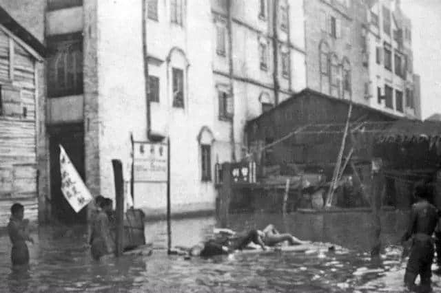 广州近代最严重嘅水灾,只有百岁老人先经历过 广州近代最严重嘅水灾,只有百岁老人先经历过