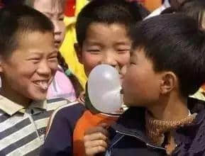 广州仔女,有冇觉得自己畀老窦老母水咗十几年? 广州仔女,有冇觉得自己畀老窦老母水咗十几年?